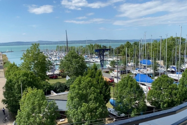 marina-02358C96B6-7049-D954-B6B2-1943219DE053.jpg